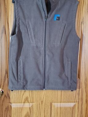Source Unknown Gray Fleece Vest. Fleece. Outerwear. Zip Closure. Small.